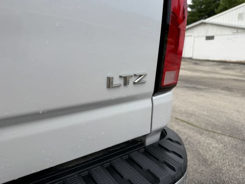 Used 2024 Chevrolet Silverado 2500 LTZ w/ LTZ Plus Package AWD/4WD image 43