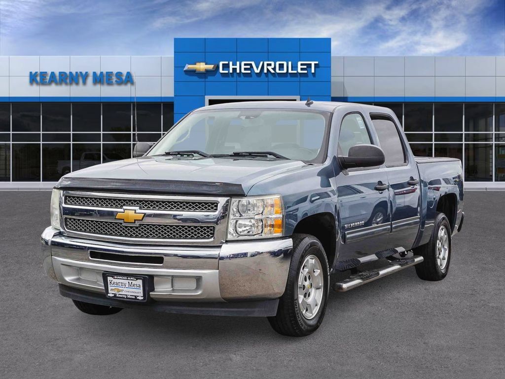 Used 2013 Chevrolet Silverado 1500 LT w/ All-Star Edition RWD image 3