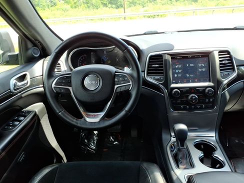 Used 2018 Jeep Grand Cherokee Trailhawk AWD/4WD image 14