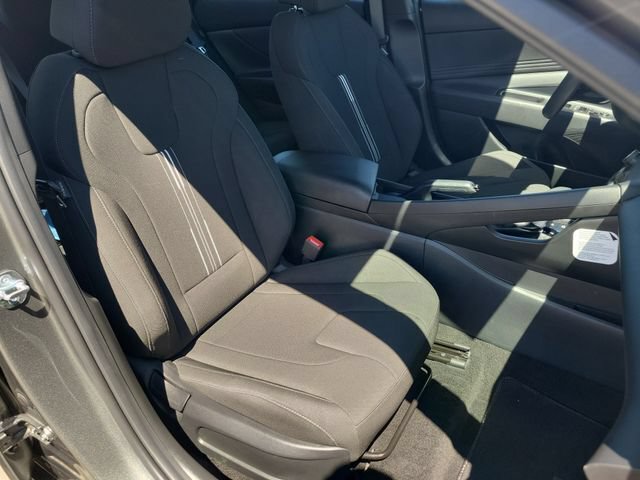 Certified 2026 Hyundai Elantra Sport w/ Cargo Package FWD image 21