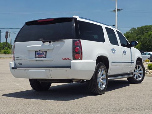Used 2009 GMC Yukon XL Denali AWD/4WD image 8