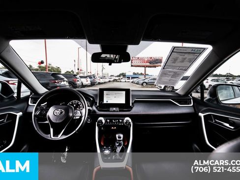 Used 2024 Toyota RAV4 Adventure image 17