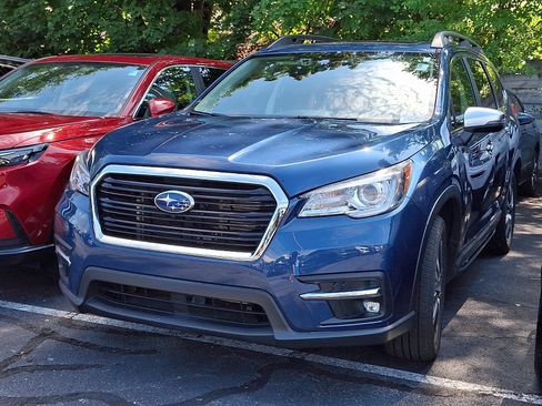 Used 2022 Subaru Ascent Touring AWD/4WD image 3