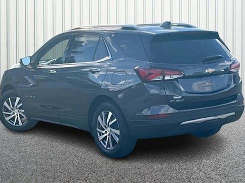 Used 2022 Chevrolet Equinox Premier AWD/4WD image 11