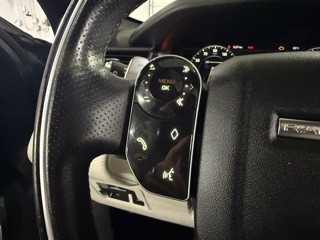 Used 2018 Land Rover Range Rover Velar R-Dynamic SE AWD/4WD image 30