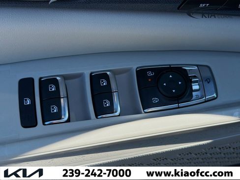 New 2026 Kia Carnival EX FWD image 24