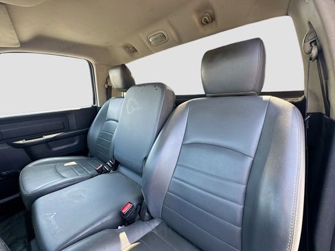 Used 2016 RAM 5500 Tradesman w/ Ambulance Prep Group RWD image 11