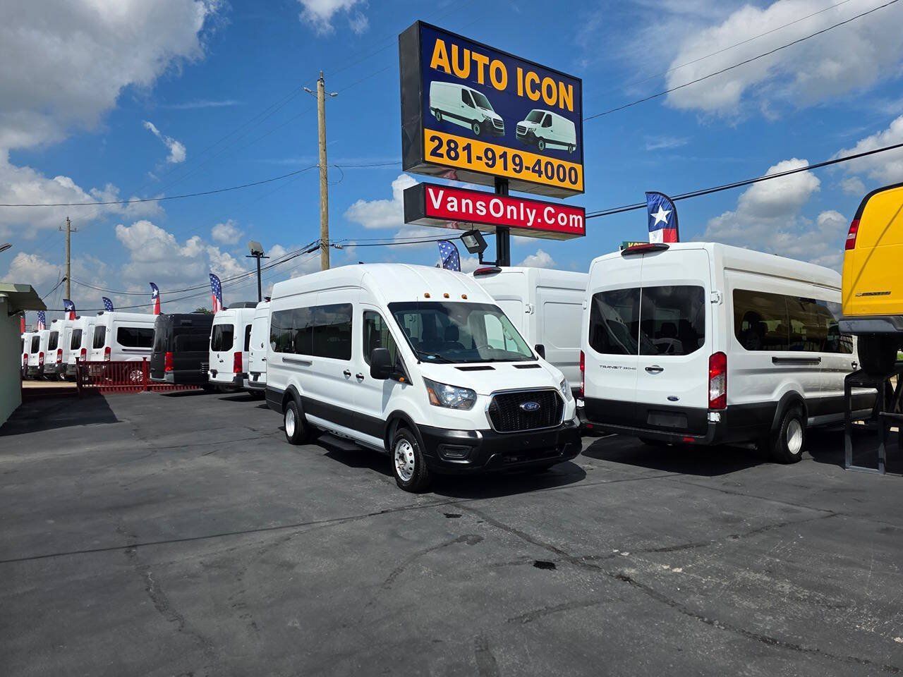 Used 2023 Ford Transit 350 XL RWD image 30
