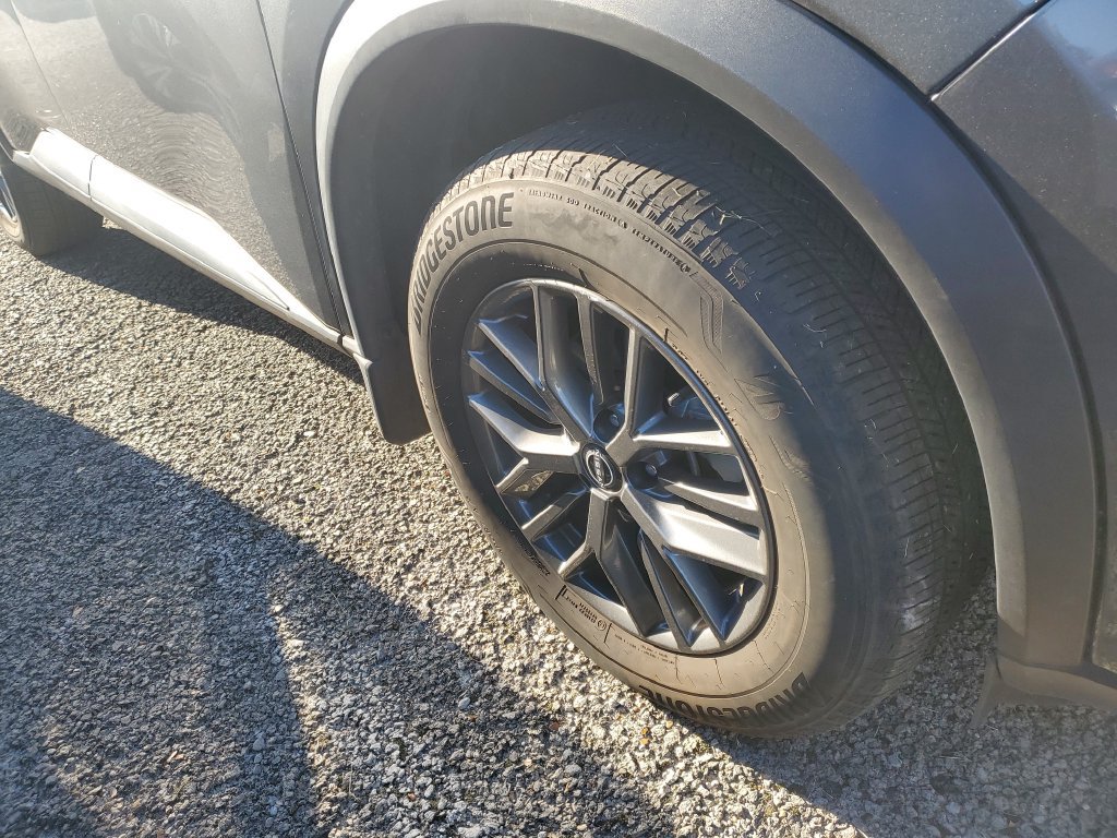 Certified 2023 Nissan Rogue S FWD image 3