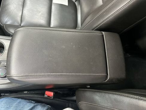 Used 2019 GMC Acadia SLT AWD/4WD image 24