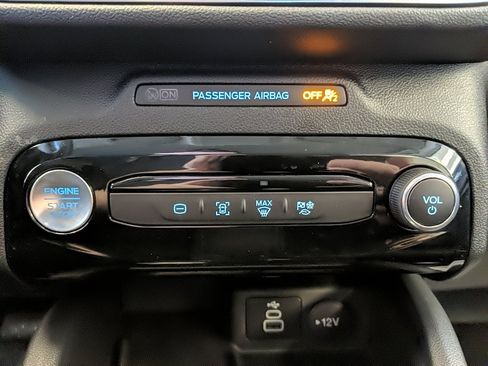 Used 2025 Ford Escape Platinum image 20