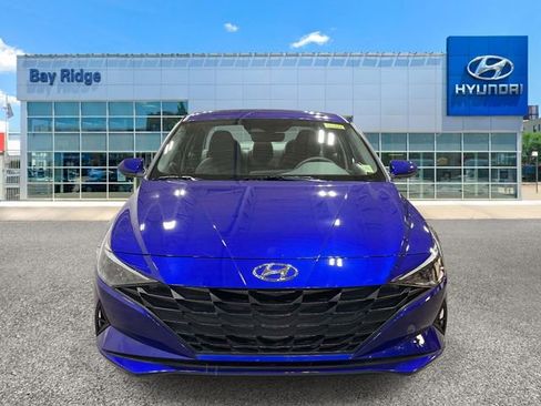 Used 2023 Hyundai Elantra SE FWD image 10