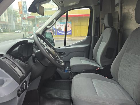 Used 2019 Ford Transit 250 148 High Roof Extended image 11