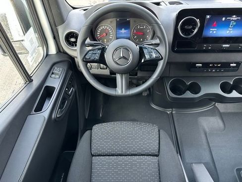 New 2026 Mercedes-Benz Sprinter 2500 image 14