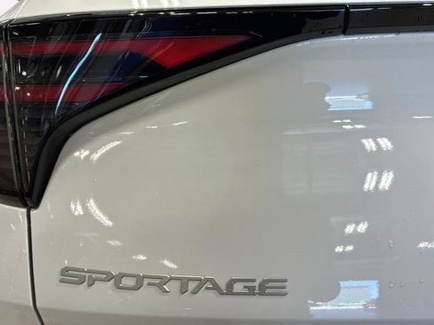 New 2026 Kia Sportage SX AWD/4WD image 13