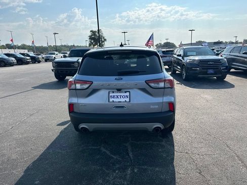Used 2022 Ford Escape SEL FWD image 6