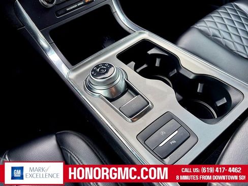 Used 2024 Ford Edge Titanium AWD/4WD image 33