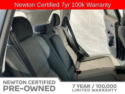 Used 2023 Nissan Rogue SV FWD image 18