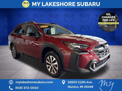 Certified 2025 Subaru Outback Premium AWD/4WD image 1