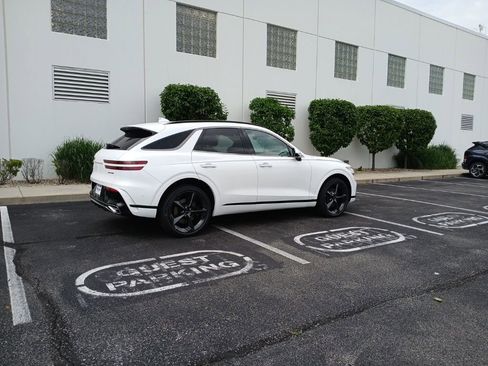 Used 2026 Genesis GV70 3.5T Sport Prestige image 7