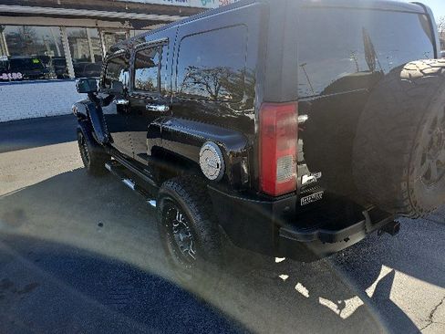 Used 2007 HUMMER H3 image 3