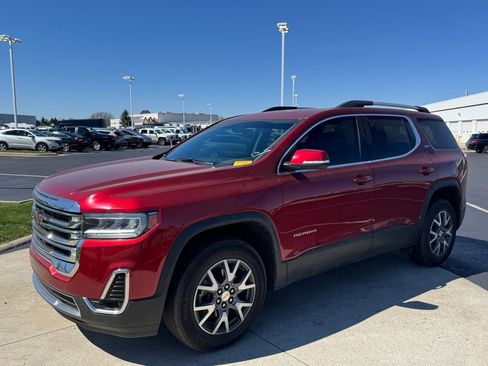 Used 2023 GMC Acadia SLT image 3