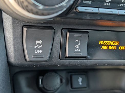 Used 2020 Toyota RAV4 XSE image 18