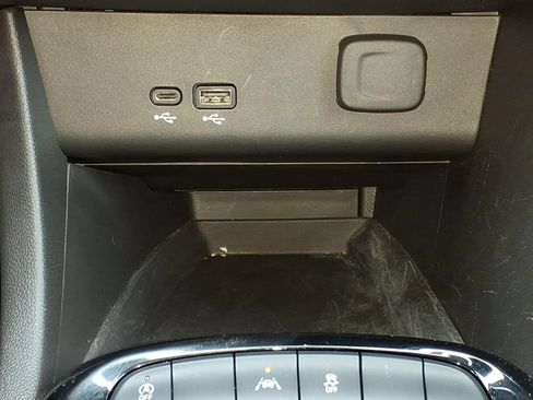 Used 2025 Buick Encore GX Sport Touring FWD image 19