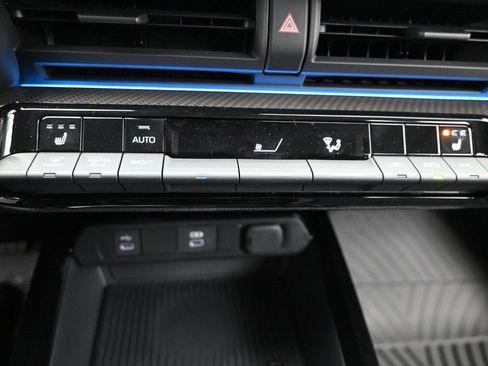 New 2026 Toyota Prius XLE image 31