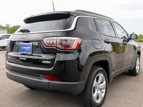 Used 2019 Jeep Compass Latitude AWD/4WD image 6