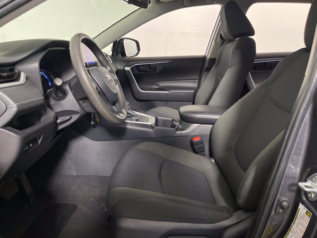 Certified 2025 Toyota RAV4 LE AWD/4WD image 12