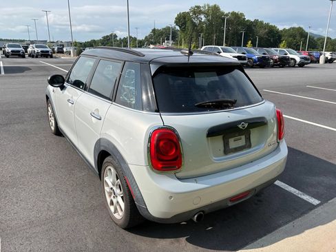 Used 2016 MINI Cooper 4-Door Hardtop FWD image 4