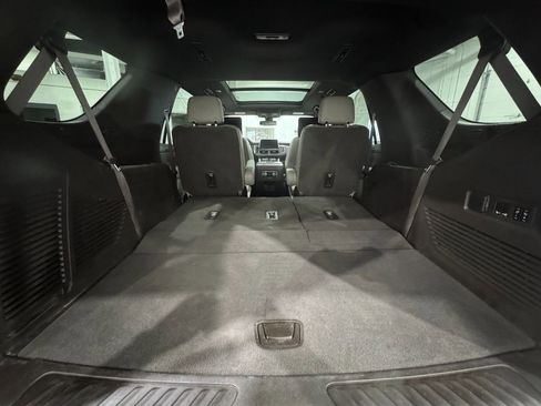 Used 2021 GMC Yukon SLT w/ SLT Luxury Plus Package image 37