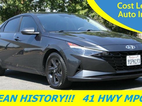 Used 2021 Hyundai Elantra SEL FWD image 2