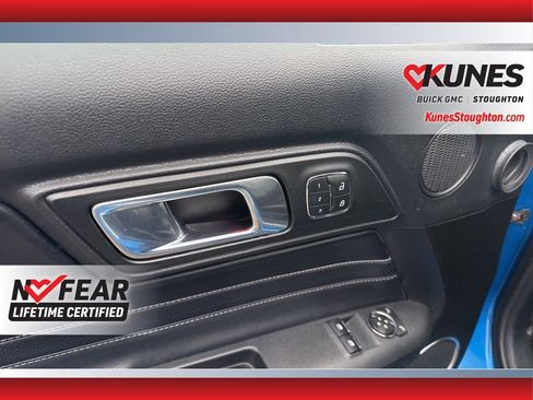 Used 2021 Ford Mustang Premium image 22