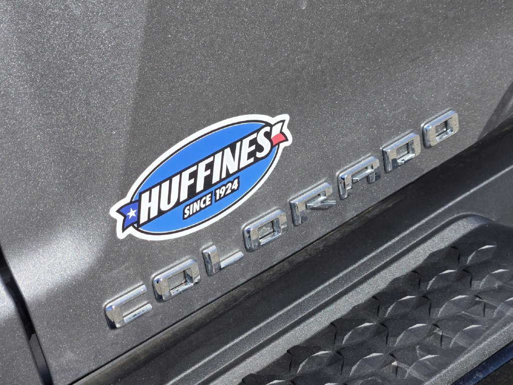 Used 2023 Chevrolet Colorado W/T RWD image 10