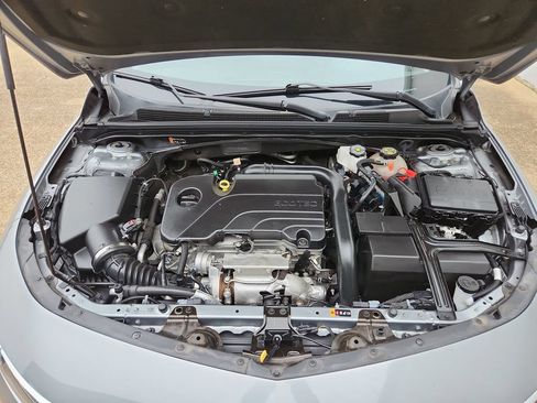 Used 2023 Chevrolet Malibu LT FWD image 16