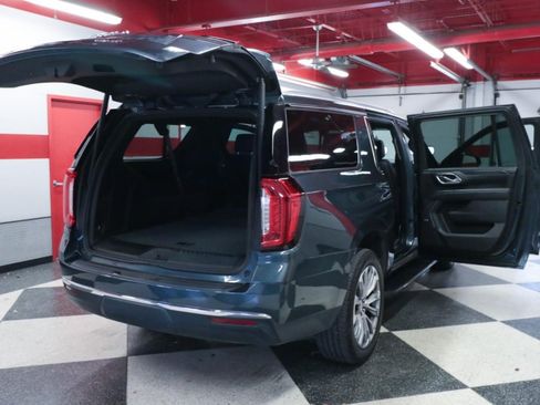 Used 2021 GMC Yukon XL SLT w/ SLT Premium Package AWD/4WD image 28