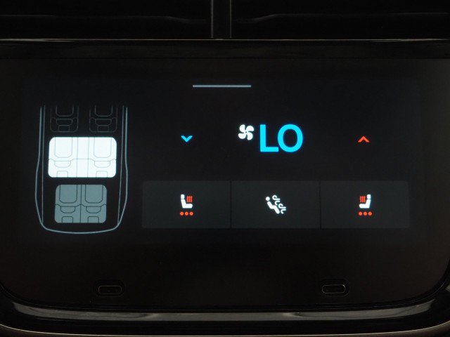 Used 2024 Rivian R1S AWD Adventure image 28