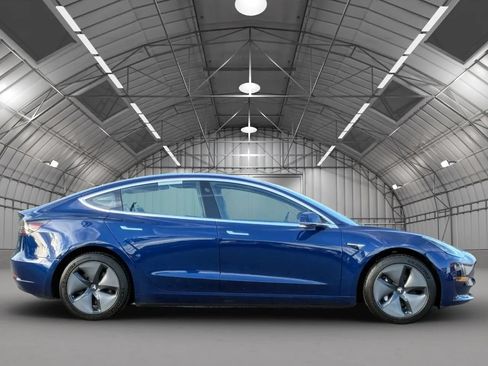 Used 2018 Tesla Model 3 Long Range AWD/4WD image 8