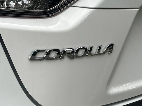 Used 2023 Toyota Corolla LE w/ LE Convenience Package FWD image 12