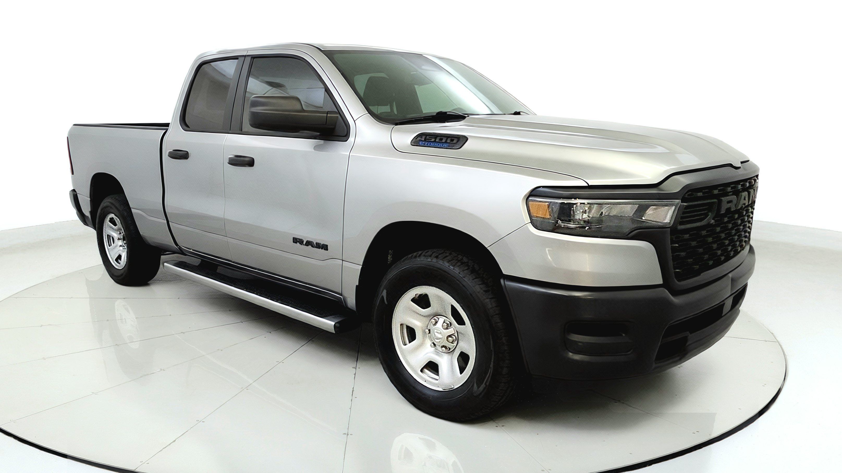 Used 2025 RAM 1500 Tradesman AWD/4WD image 1
