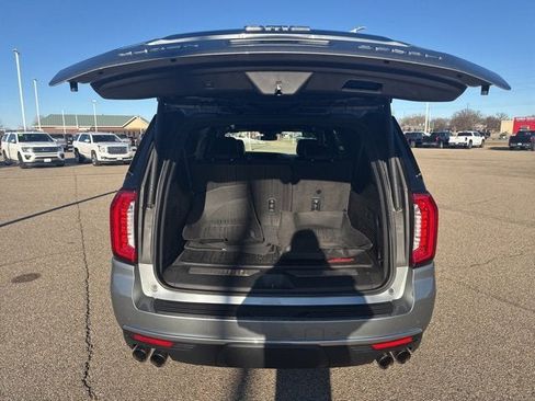 Used 2023 GMC Yukon XL Denali w/ Max Trailering Package image 11