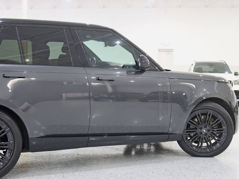 Used 2024 Land Rover Range Rover SE AWD/4WD image 10