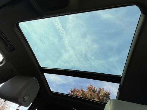 Certified 2025 Audi Q3 2.0T Premium Plus image 31