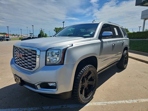 Used 2019 GMC Yukon Denali AWD/4WD image 8