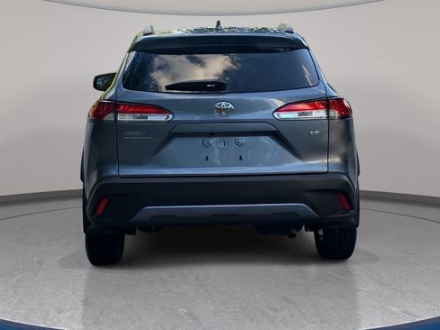 Used 2024 Toyota Corolla Cross LE FWD image 6