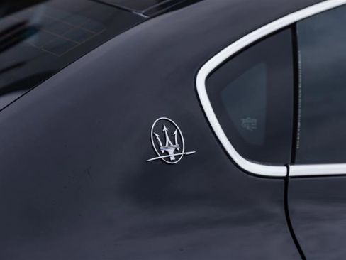 Used 2017 Maserati Quattroporte S GranSport Q4 image 8