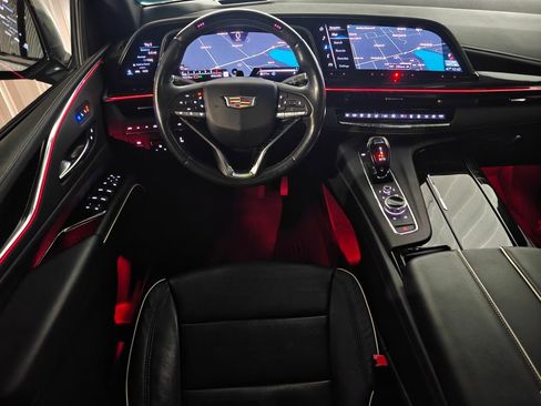 Used 2023 Cadillac Escalade Sport w/ LPO, ONYX Package image 5