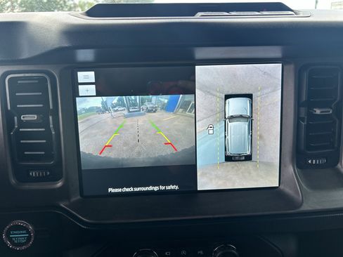 Used 2021 Ford Bronco Outer Banks AWD/4WD image 4